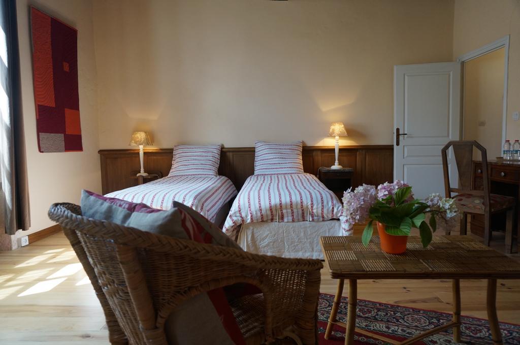 Maison Arriu Bed and Breakfast Montaut  Pokój zdjęcie
